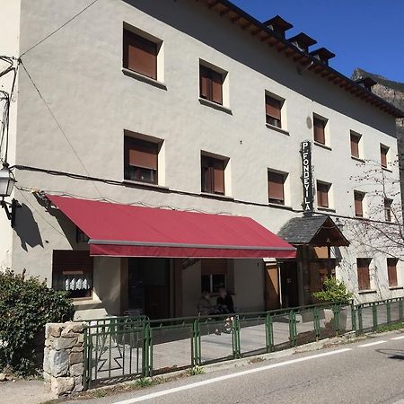 Hostal Fondevila Bohí Buitenkant foto