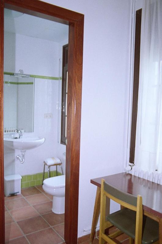 Hostal Fondevila Bohí Buitenkant foto
