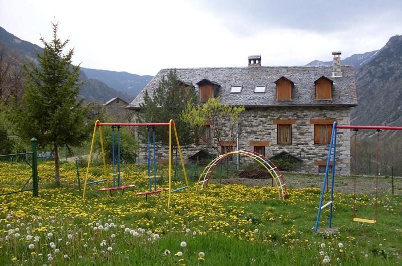 Hostal Fondevila Bohí Buitenkant foto